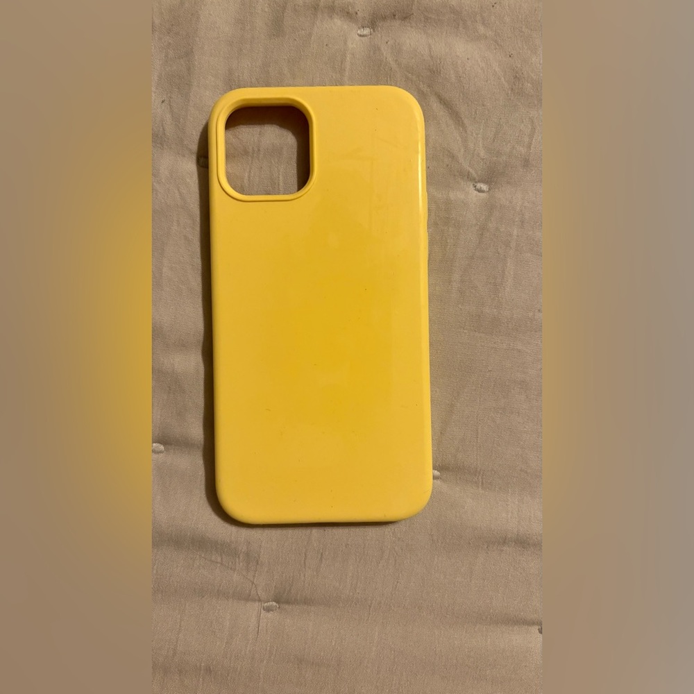 iPhone 12 Pro/ 13 cases and iPhone camera glass protectors